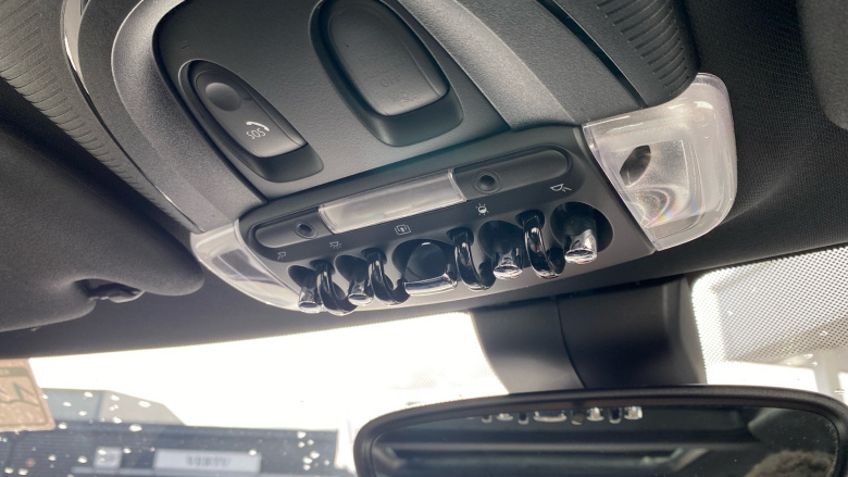 MINI Hatchback 135kW Cooper S Level 3 33kWh 3dr Auto Electric Hatchback